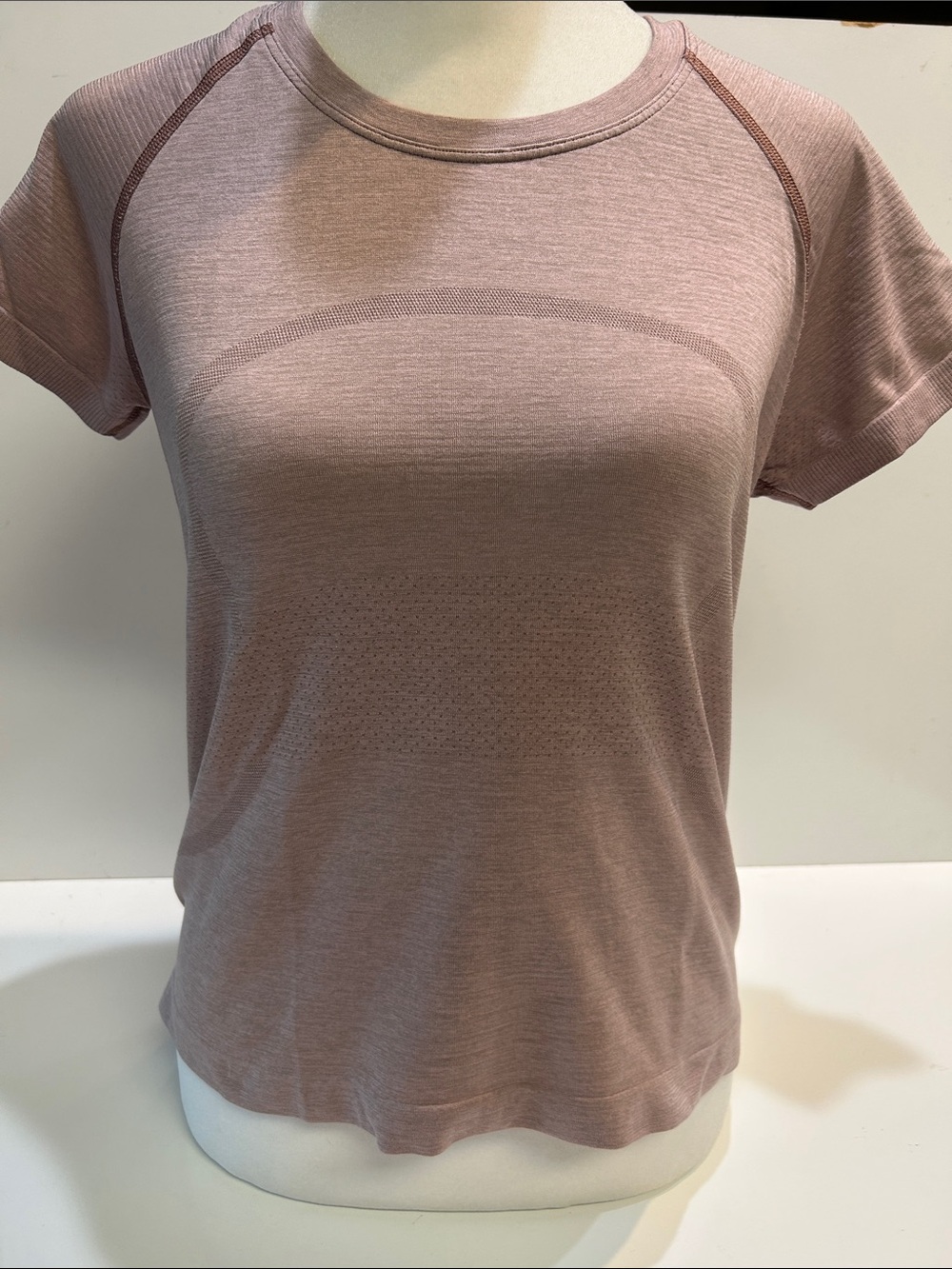 Lululemon Women's Dusty Mauve Short Sleeve Performance Top